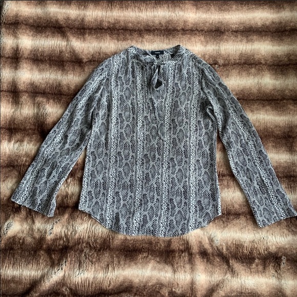 Theory Kimry Snake Print Tie Front Blouse - Picture 2 of 9